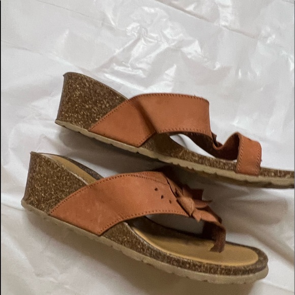 Massimo Caponi Made in Italy Sandals - Picture 3 of 13